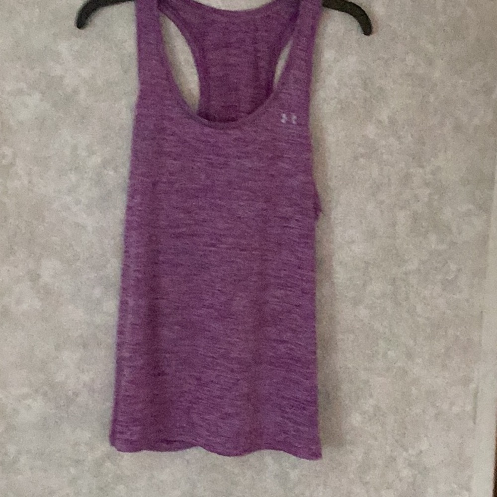 EUC❤️UNDER ARMOR TANK TOP